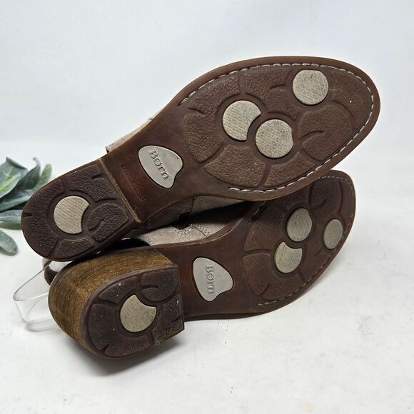 BORN Monikah Tassel Bow Ankle Booties Stone 8M - Picture 7 of 9